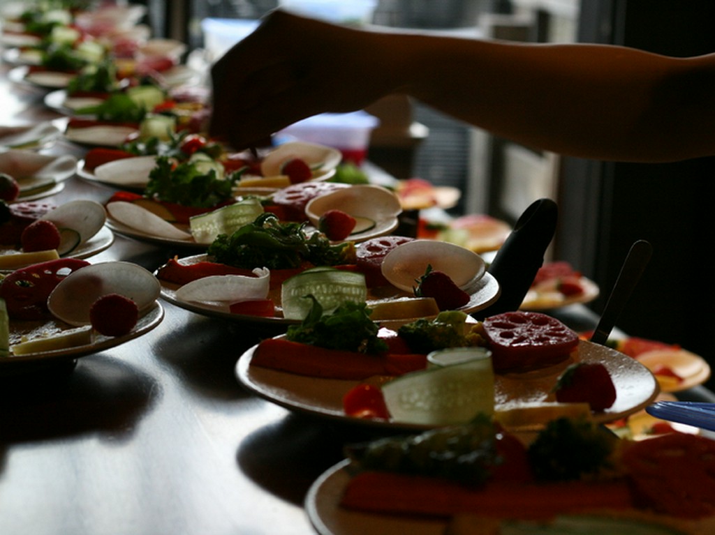 記憶に残る時間を彩る、美しくおいしい食事