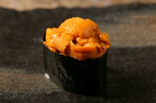 季節ごとの新鮮な魚介類を、ゆっくりと楽しんで