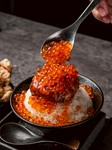 名物のBAKUDAN丼に
いくらをトッピング
これぞ贅沢！
幸せな時間をお楽しみください