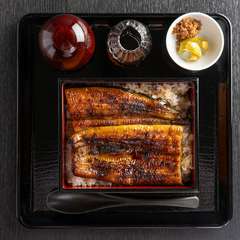 料理によって焼き方やタレを変えるなど細部にまでこだわる