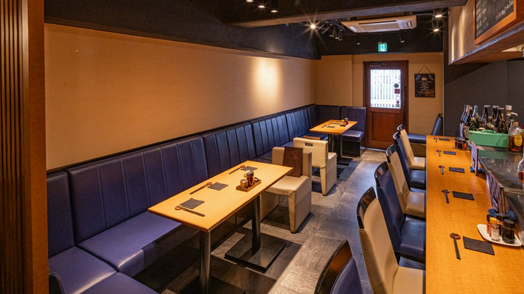 和風の美しい内装も魅力。心落ち着く大人の隠れ家へ