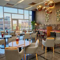 大人数での利用可能なスペースや飲み放題もあり、宴会時にも活躍