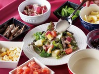 毎月変わるタイムサービスを時間限定で提供しております。
3月は牛頬肉ブルギニオン風煮込みです。
ぜひ、こちらもご堪能下さい。