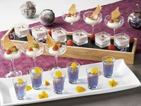 ・パールモッツアレラチーズと杏仁タピオカ　苺のスープ仕立て
・バタフライピーティー（青い紅茶）のジュレとキウイのアンサンブル　宝石のように
・苺のロマノフ　Xmas