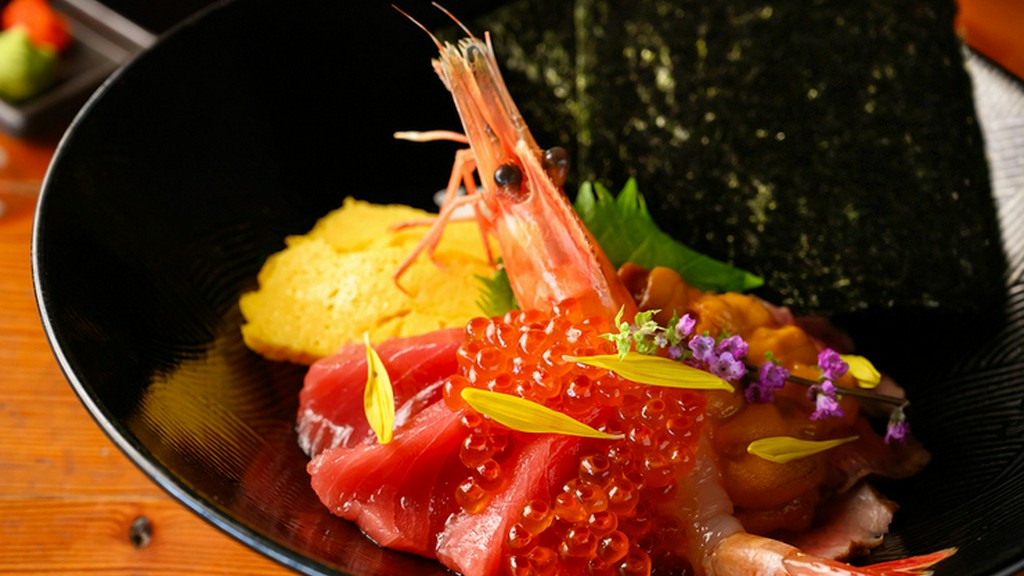 各地で出合う、個性豊かな食材を選りすぐり