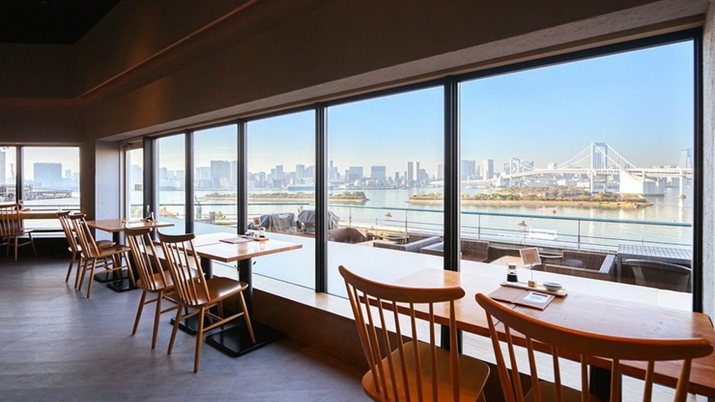 東京ベイエリアの風景を眺めながら過ごす、大人のデートに