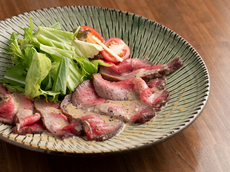 黒毛和牛ローストビーフのサラダ