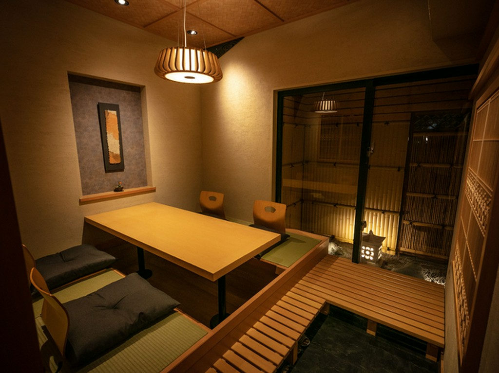 少人数で選べる個室空間