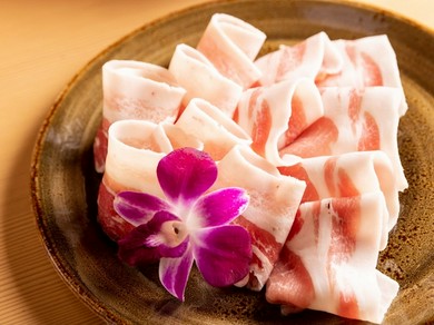 【人気№１コース】琉球料理と島黒アグーを味わい尽くす『島黒アグー豚しゃぶ琉球コース』