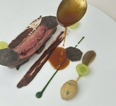 福井の食材を中心に選りすぐりの季節を使用した
伝統と革新が織りなすスペシャリテコース