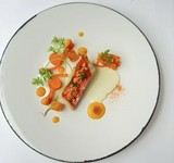福井の食材から旬の食材も豊富に使用したデギュスタッションコースをご用意いたします。


