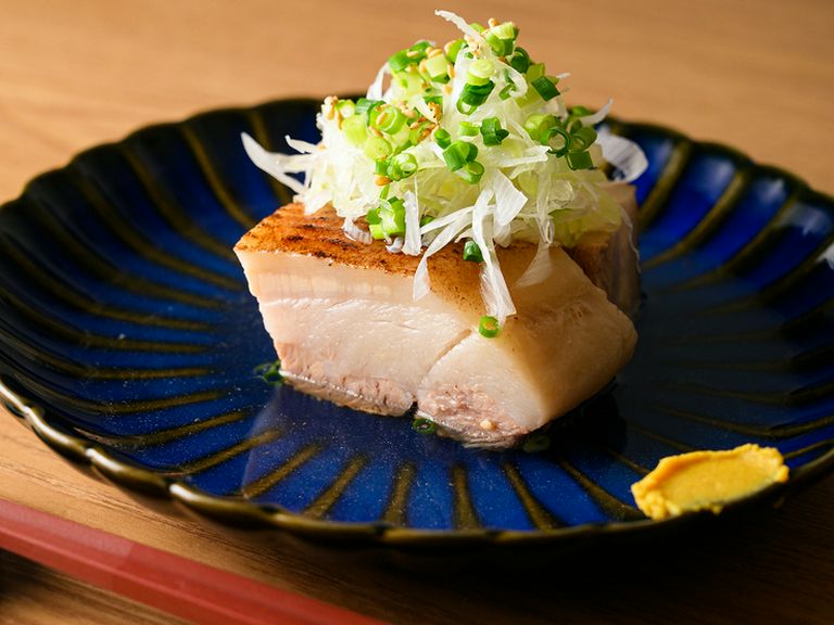 口の中いっぱいに、だしの旨みがふんわり広がる『おでん屋さんの豚角煮』