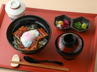 太丸鰻1/4尾・こだわりの温泉玉子・八代目儀兵衛のごはん・お吸い物・茶碗蒸し・お漬物・山葵