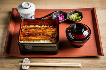 リーズナブルながらも満足度抜群。人気No.1の『上うな重定食』