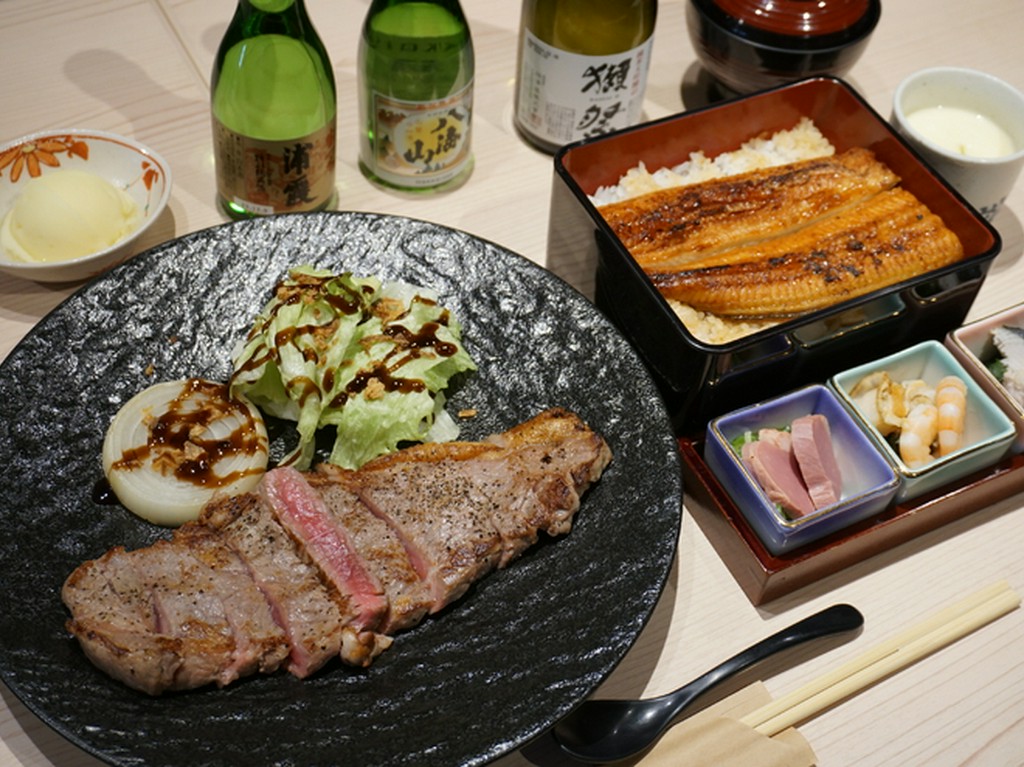 キタウシリサーロインステーキと月島太丸鰻の蒲焼のお得なコース料理ご用意いたしました。