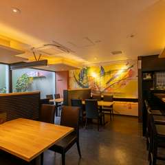 宴会や女子会にも最適。ガールズトークに華を咲かせてみては