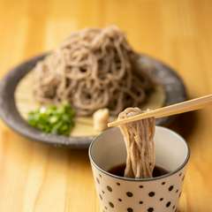 はれのひの人気メニュー。挽きぐるみ製法で作るこだわりの二八蕎麦『もりそば』