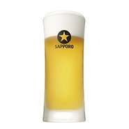 スパイスとぴったり合う相性の良さを追究し選んだのが本店と同じ『サッポロビール』。甘くてクリーミーな『サッポロビール』と豚骨ベースのクリーミーなスープを合わせれば、至福のひと時を満喫できます。