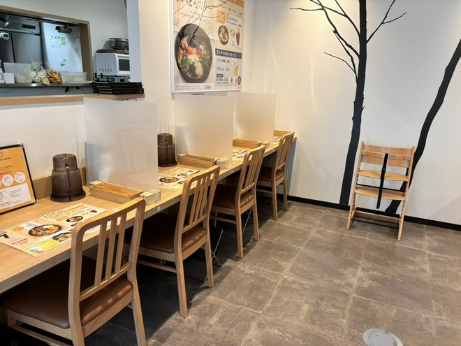 カウンター席がある