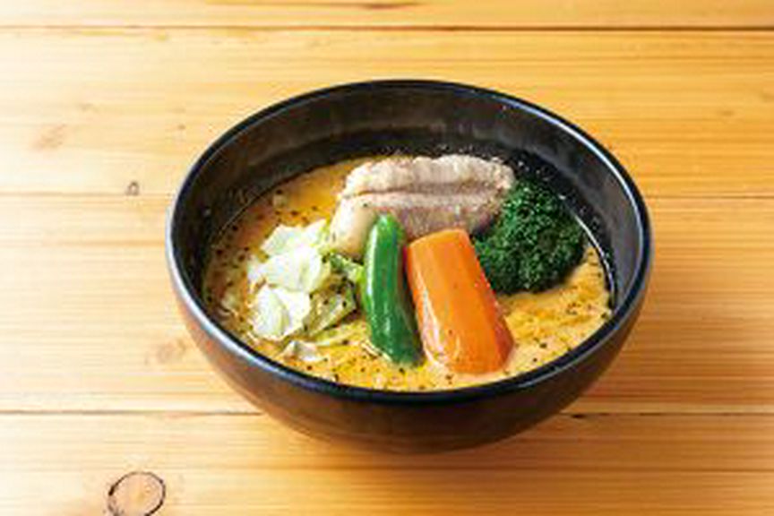 豚の旨みがスープにコク深さをプラスする『ポーク角煮カリー』