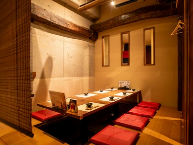 二階にある寛ぎの掘りごたつの半個室がお勧めです。