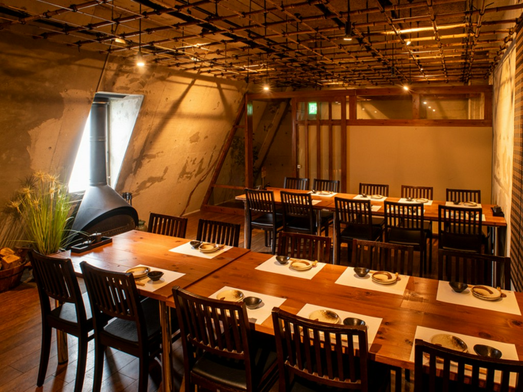 3F：テーブル席（10名席）