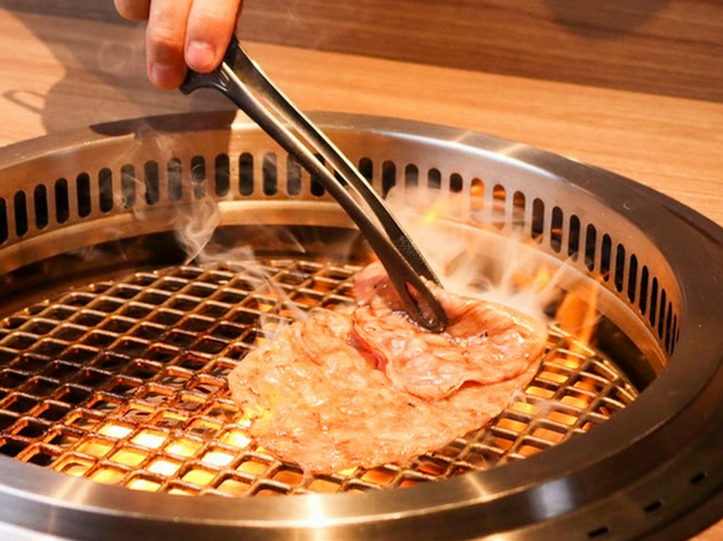 きめ細やかなもてなしが息づく、フルアテンドで楽しむ焼肉