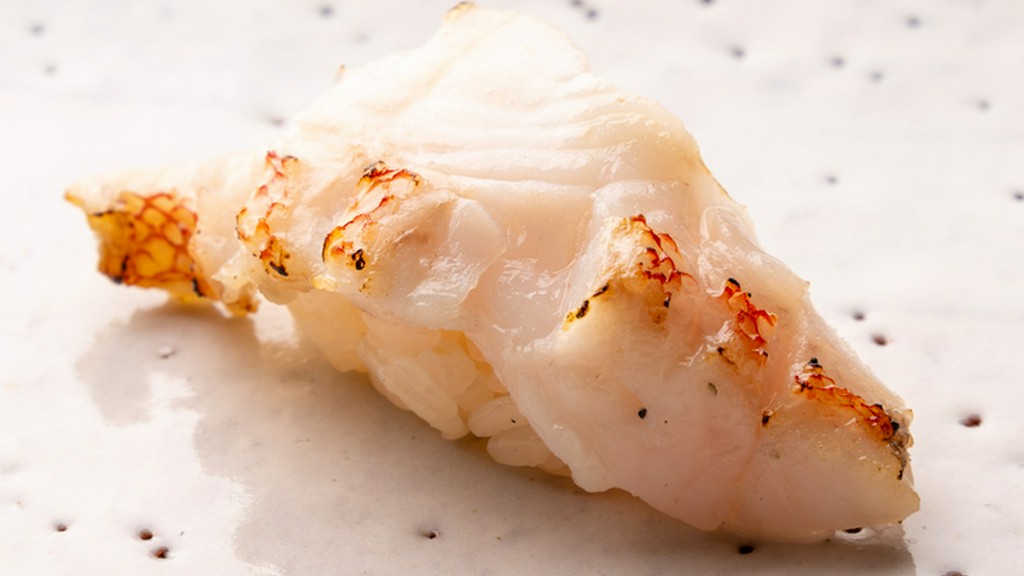 一口ごとに身と皮とのバランスの良さが広がっていく『キンキ』