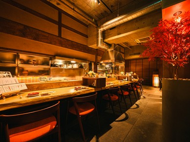 オープンキッチンの臨場感◎大人が愉しむカウンター席がお洒落♪