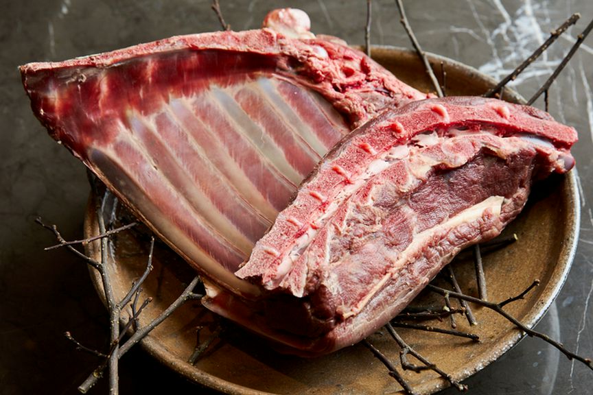 信頼関係を築いた生産者からの旬の食材