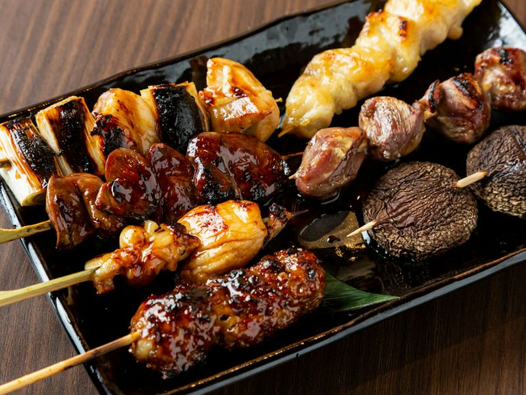 厳選国産鶏をこだわりのスタイルで食す『串 盛り合わせ』