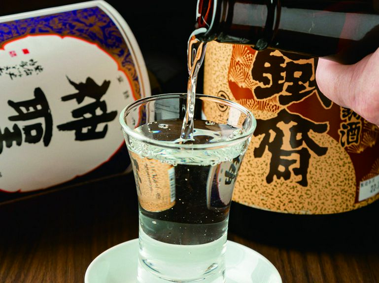 神聖の酒×鶏料理を満喫『日本酒』