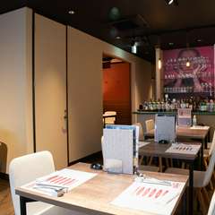 少人数から貸切まで、多彩な宴会シーンに利用できる店
