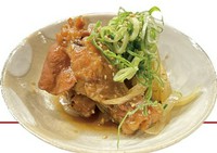 追加1ヶ：260円
韓国語で鶏肉の意味のタッコギ。
お醤油で甘辛く煮たタッコギはご飯にもよく合う。