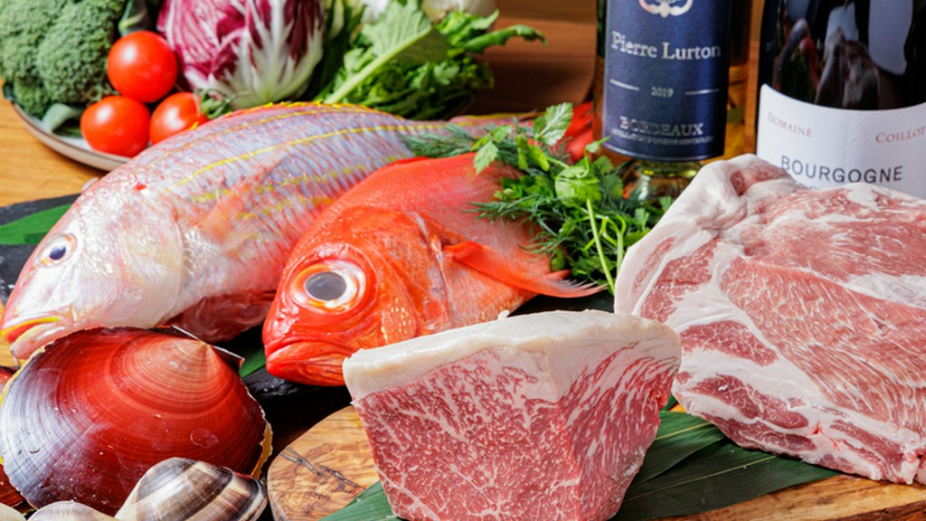 その日仕入れた旬の食材で紡ぐ、今日の一品料理