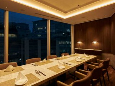 極上の空間で味わう