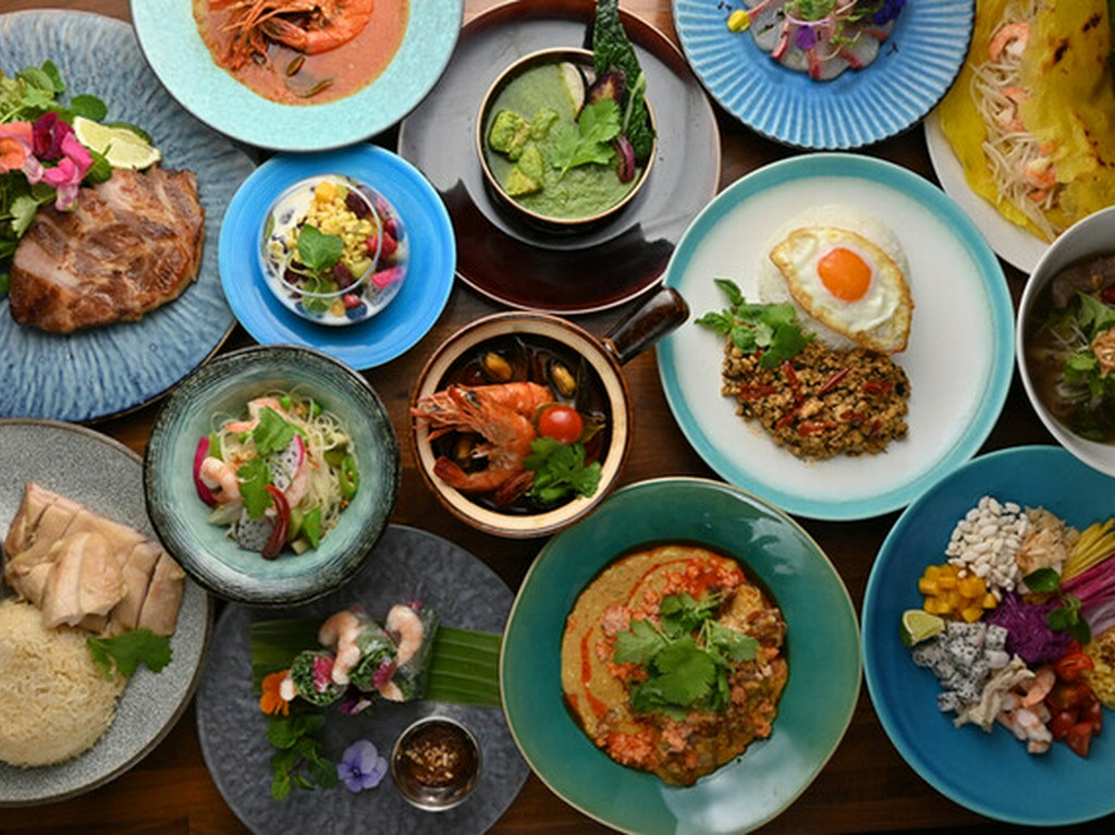 ちょっと特別なランチにおすすめのコースです。最後の〆のデザートまでごゆっくりとお楽しみください。