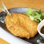 大きくて、ふんわりとした食感は人を幸せにします。一目見ただけでわかる大きさ、箸を入れた時にわかるふわっと感、お口の中に広がるあじの旨味、、、お酒に合わない理由がどこにもありません。酒組の新名物です。