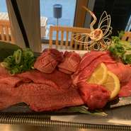 ハーフ　1,500円　にくちょのタンをすべて堪能できてしまう一品