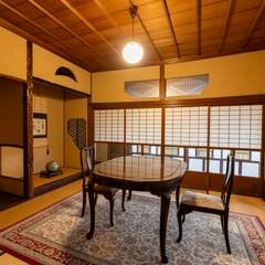 手を伸ばせば届く距離、耳に心地良い会話の余韻が思い出に