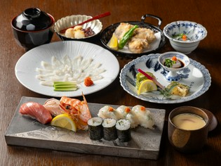 季節感あふれる素材を活かし、調和の取れた『鮨御膳』