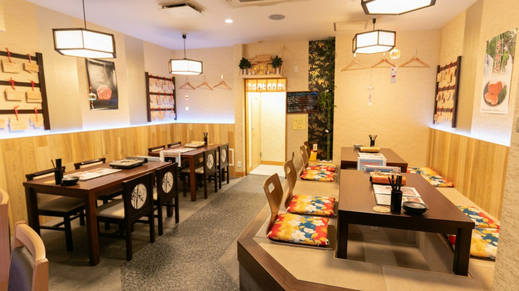 和の趣に包まれた、大人がくつろげる空間