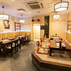 和の趣に包まれた、大人がくつろげる空間