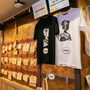 落ち着いた照明と和の空間で、大人のデートにも最適なスポット。趣きのある天然水晶鍋など演出面でも、二人の夜に彩りを添えてくれます。絵馬を描けるサービスもあり、特別な思い出作りを楽しめそうです。