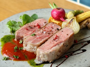 何度でも食べたい名作肉料理『ガリシア栗豚のローストポーク』