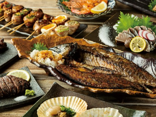 毎朝仕入れる鮮魚に国産野菜、こだわり食材だからこその美味しさ