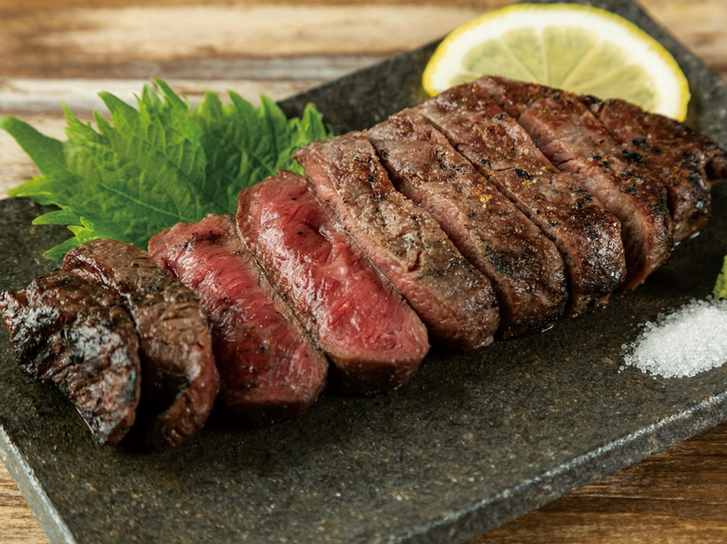 姉妹店の匠が選ぶ極上の和牛や特選牛も楽しめます。