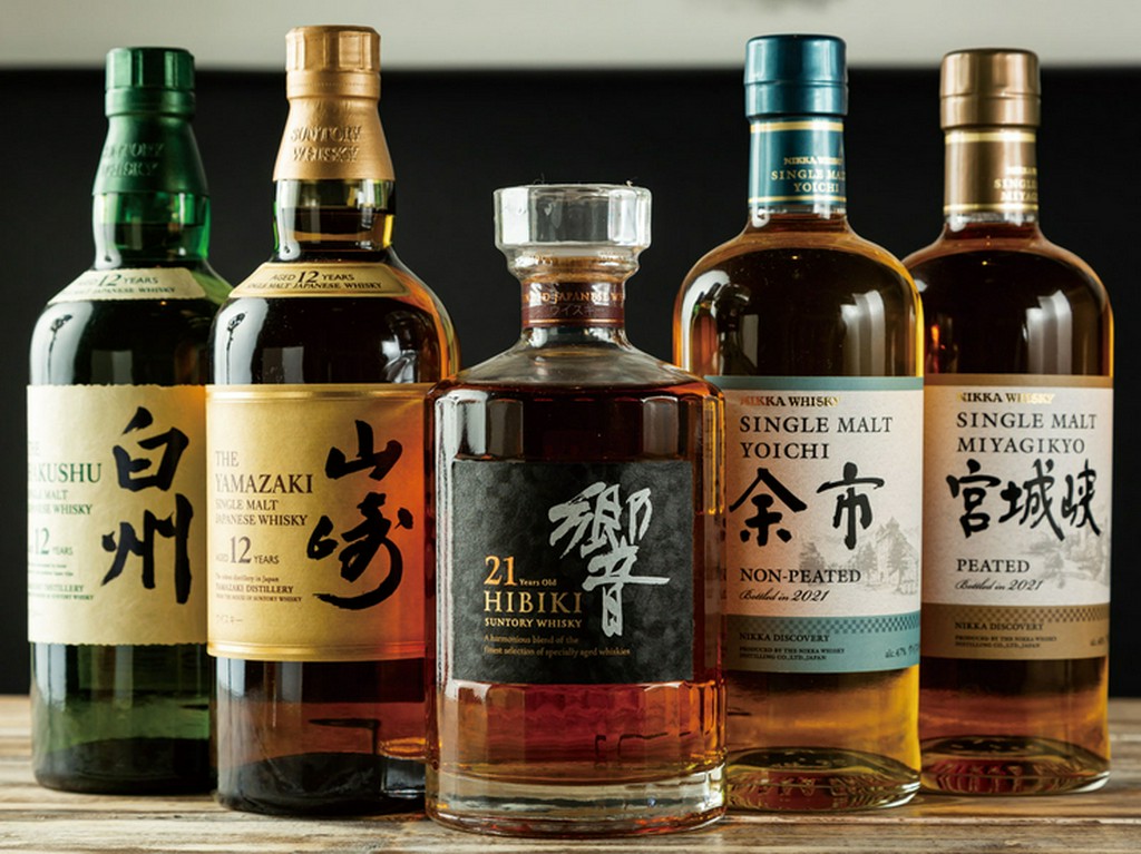 ウイスキーはレアなものも勢ぞろい。もちろん料理との相性も抜群
