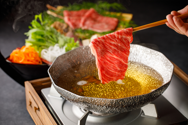 <All-you-can-eat> Japanese black beef shabu-shabu and tongue shabu-shabu wrapped in green onions	