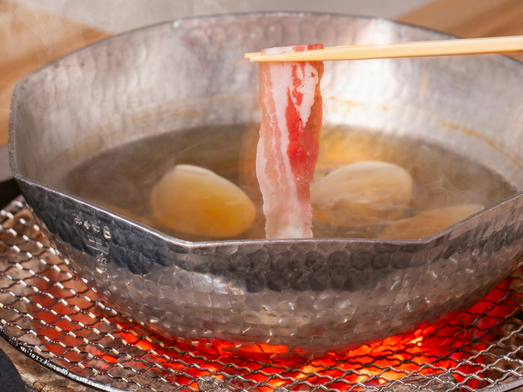 ビジネスパートナーと親睦を深める食シーンに理想的な一軒